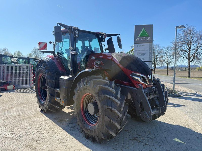 Valtra Q305