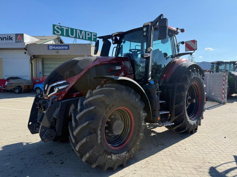 Valtra Q305
