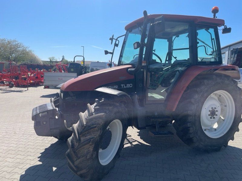 New Holland TL80