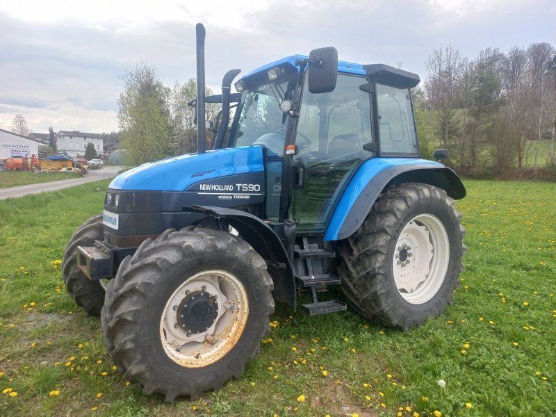 New Holland TS90