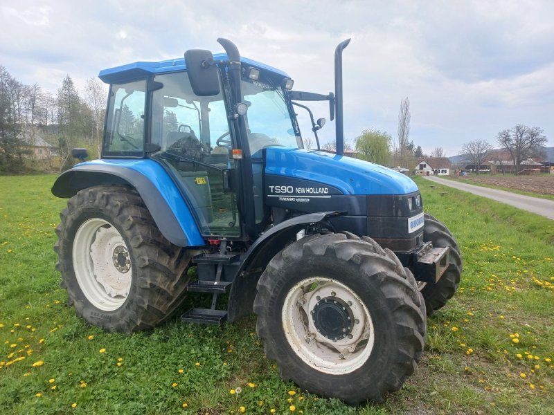 New Holland TS90