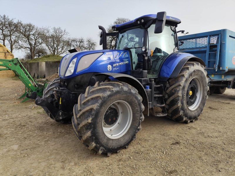 New Holland T7 270 AC