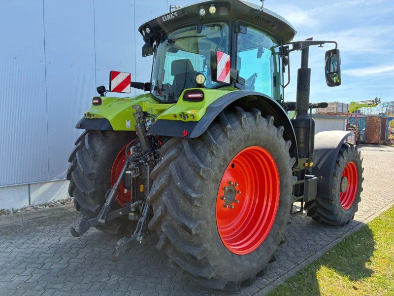 Claas Arion 660 CMATIC