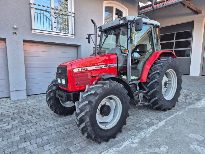 Massey Ferguson 4245