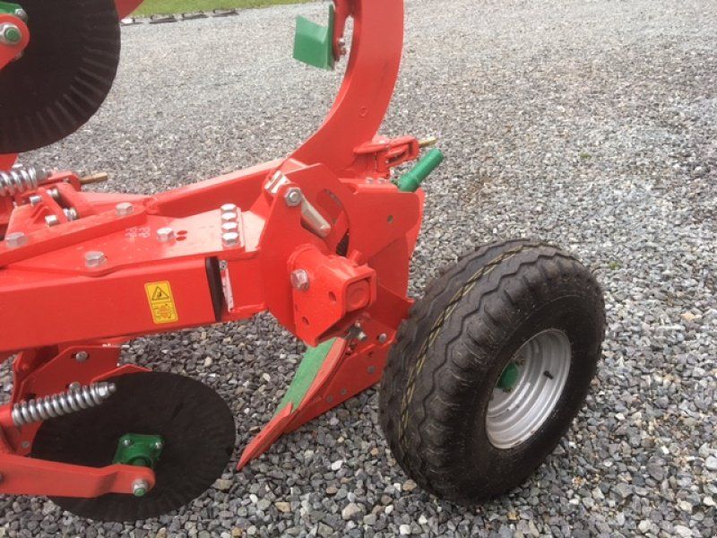 Agro-Masz POH 4 hydraulische Steinsicherung