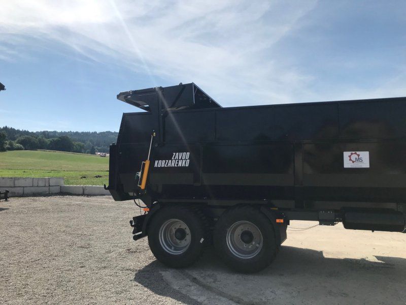 Kobzarenko TSP-14 18m³ Muldenkipper 500/50-22,5