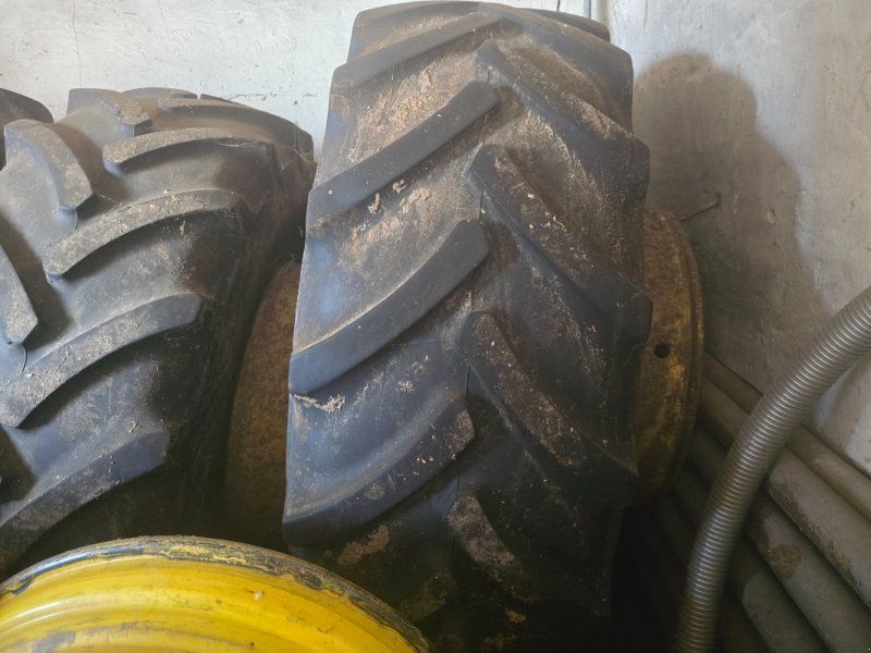John Deere Zwillinge 650/85 R38