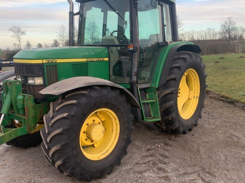John Deere 6310