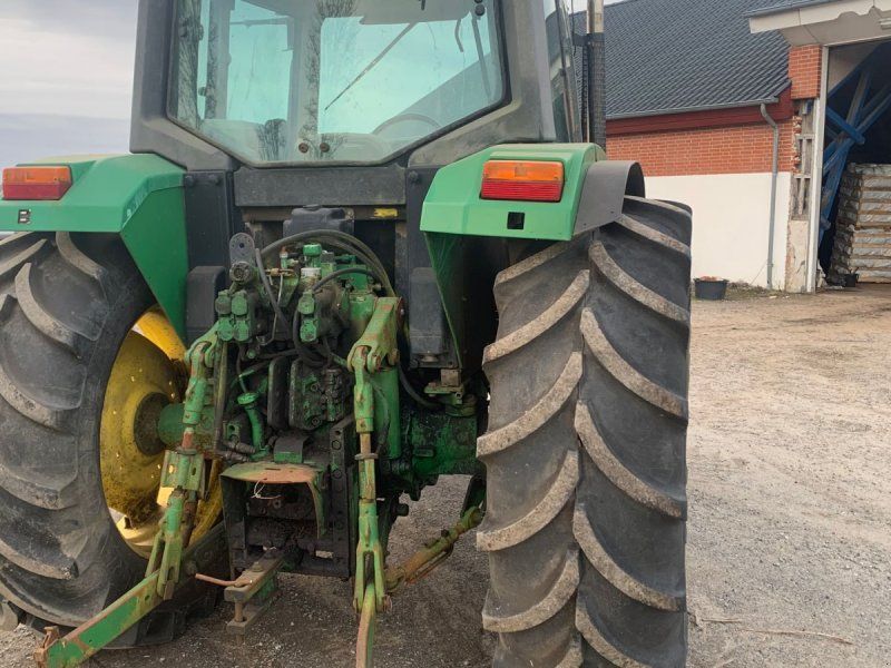 John Deere 6310