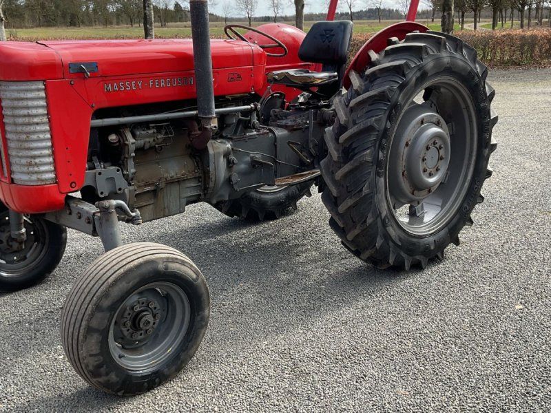 Massey Ferguson 65