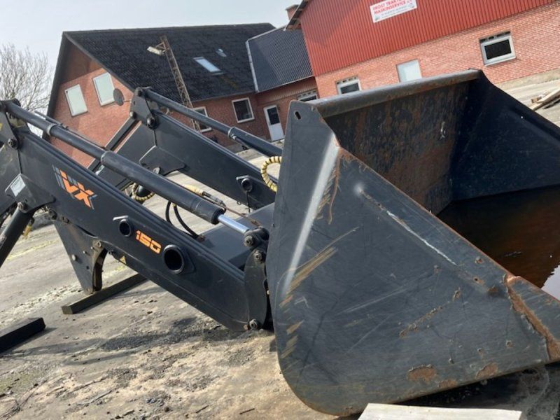 Hauer Pom VX 150 Passer på Case IH Puma