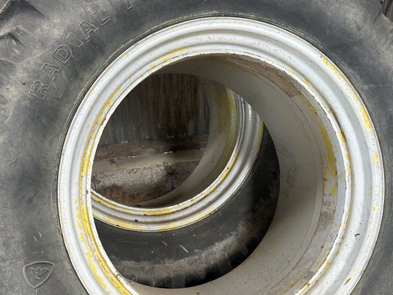 Firestone 18.4r38+480/65r28 tvillinghjul