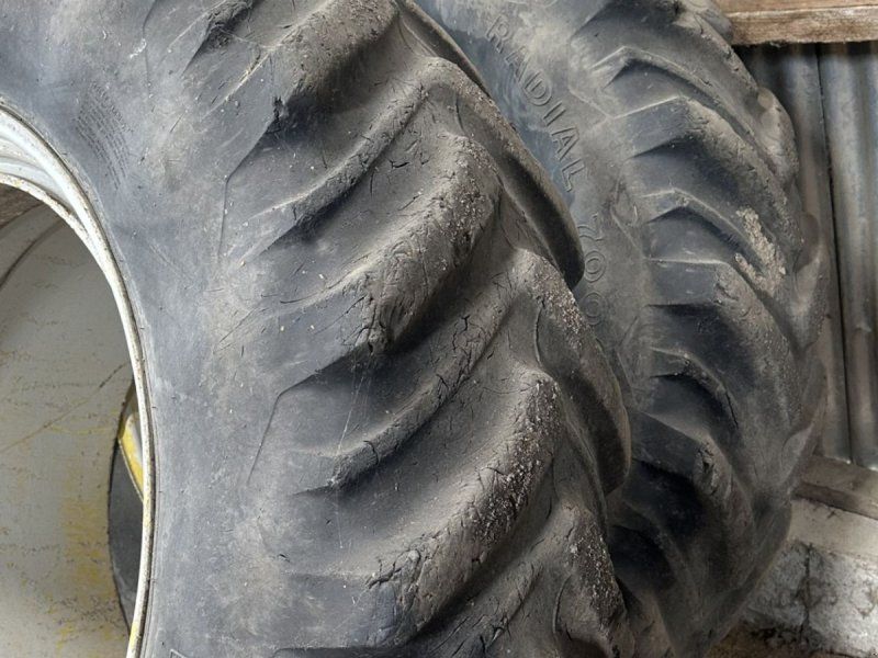 Firestone 18.4r38+480/65r28 tvillinghjul
