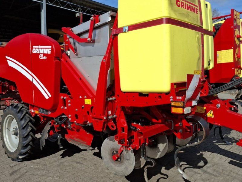 Grimme GL-430 Årg., kun kørt 457 ha med gødning og bejdseudstyr