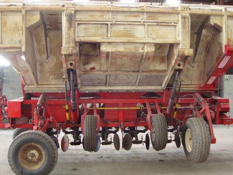 Stor 6 rækket lægger, med 6 tons tank.