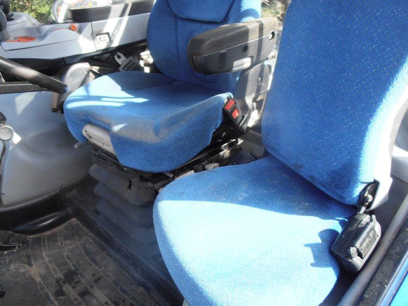New Holland T7050 AUTO COMMAND