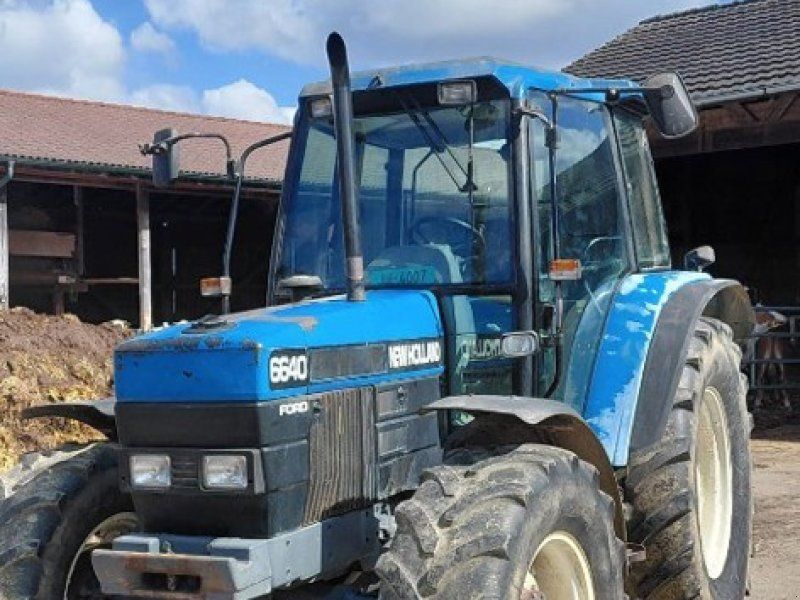 New Holland 6640