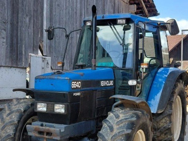 New Holland 6640