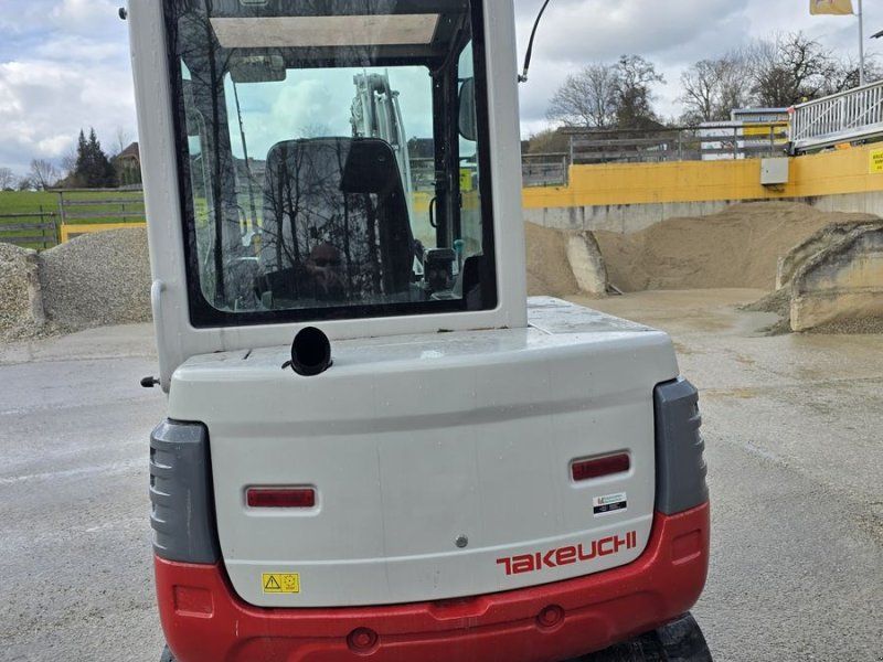 Takeuchi TB235