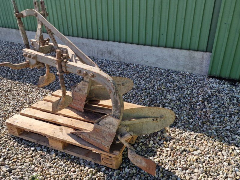 Massey Ferguson Plov