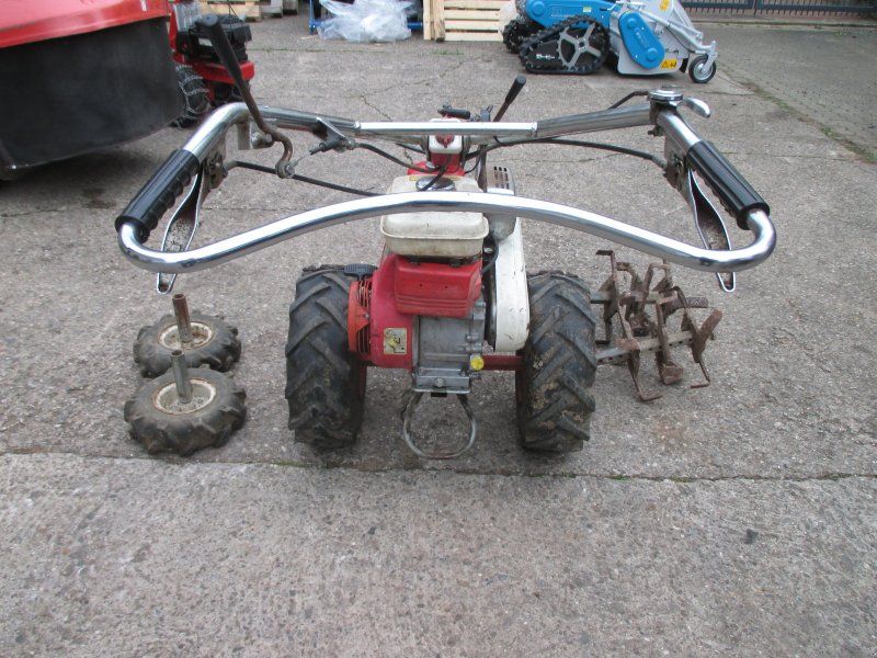 Honda F 450 SC mit Messerbalken und Hacke