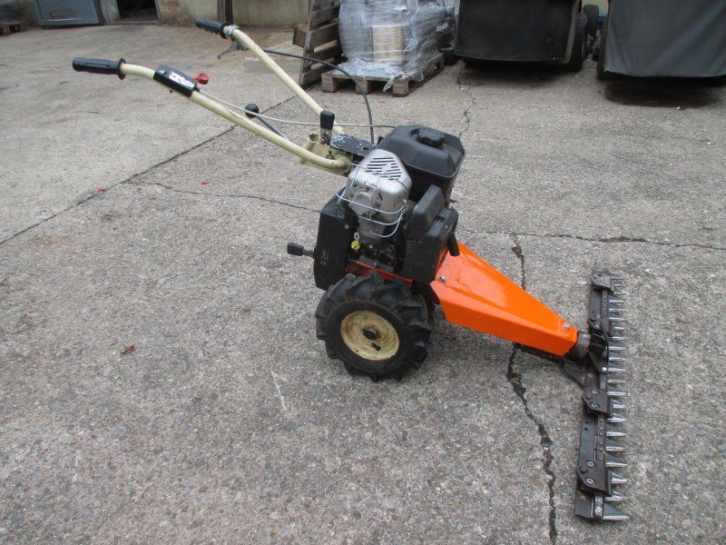 Holder M 300 Profimäher