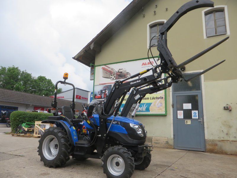 Solis 26 + ALÖ Quicke Frontlader + Palettengabel + hydr. Obergreifer +