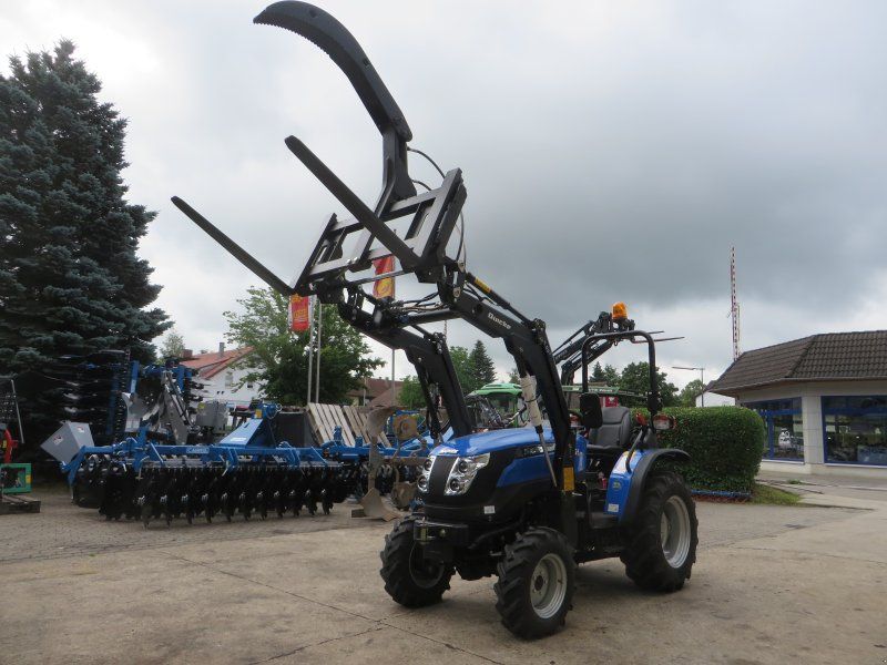 Solis 26 + ALÖ Quicke Frontlader + Palettengabel + hydr. Obergreifer +