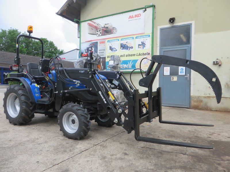 Solis 26 + ALÖ Quicke Frontlader + Palettengabel + hydr. Obergreifer +