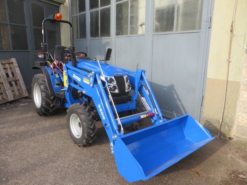 Solis 26 + Alö Quicke C12s Frontlader + Schaufel + Straßenzulassung 3.