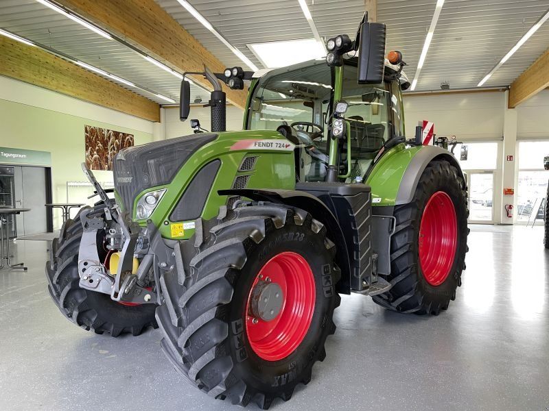Fendt 724 VARIO S4 PROFI PLUS