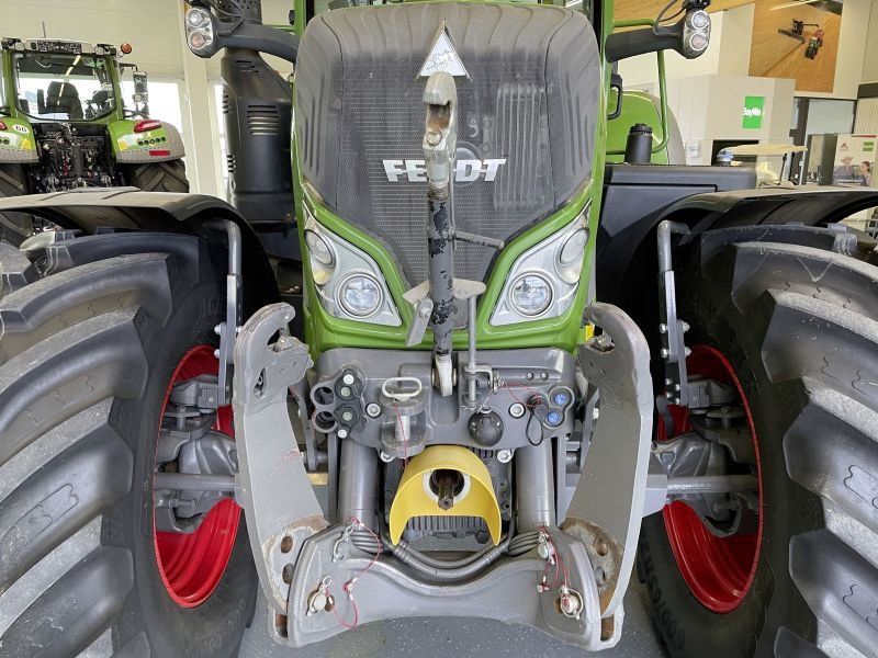 Fendt 724 VARIO S4 PROFI PLUS