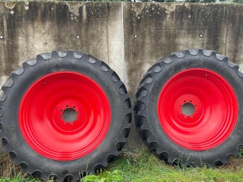 Fendt 2.10m Spur Pflegebereifung 8 Loch 716 512 516