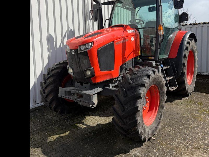 Kubota M 125 GX