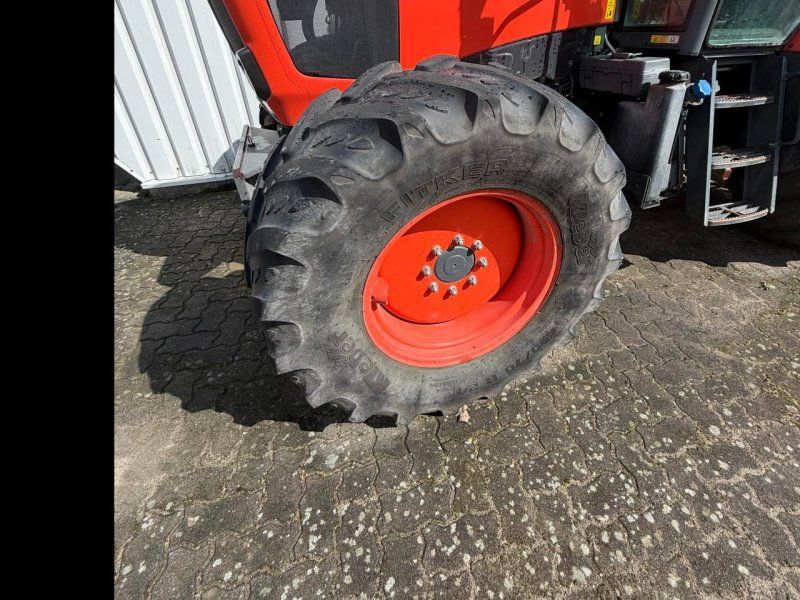 Kubota M 125 GX
