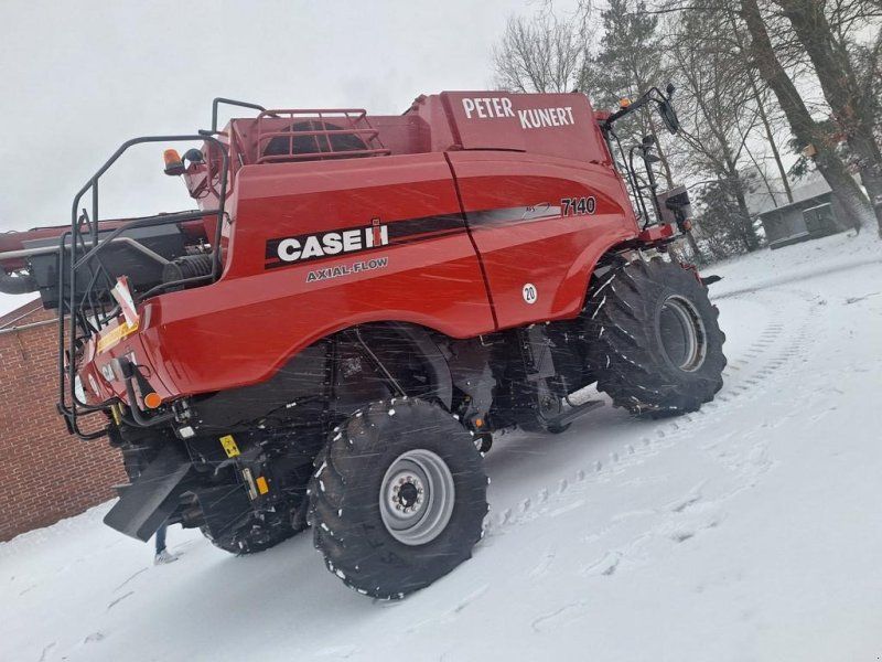 Case IH 7140 Axiail Flow
