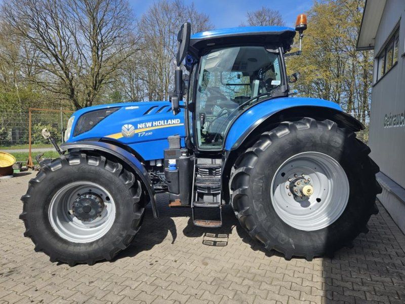 New Holland T7.230 AUTOCOMMAND