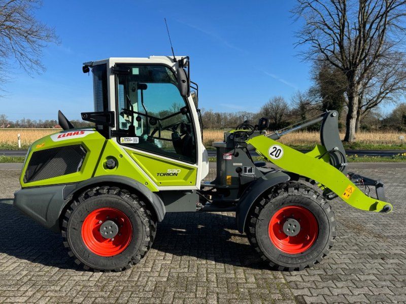 Claas Torion 530