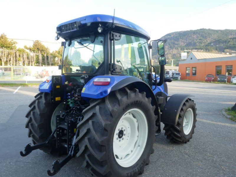 New Holland T5.100S Powershuttle
