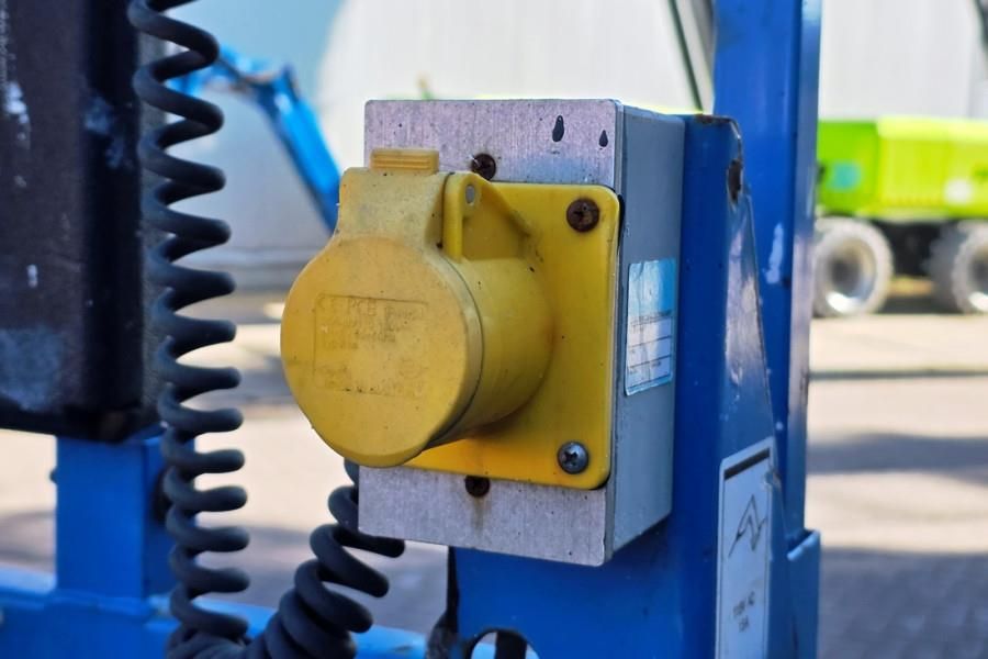 Genie GS2632 Electric, 10m Working Height, Non Marking T