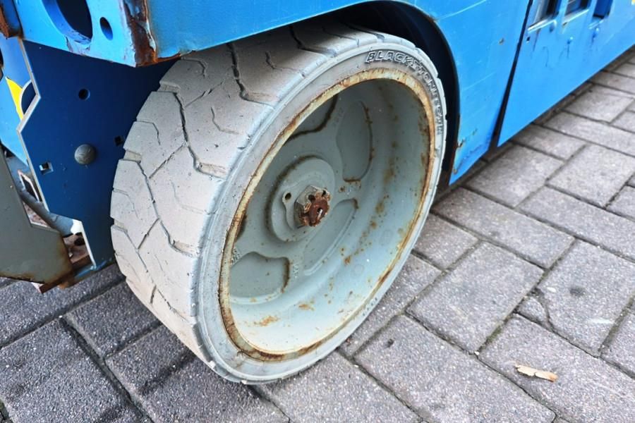 Genie GS2632 Electric, 10m Working Height, Non Marking T