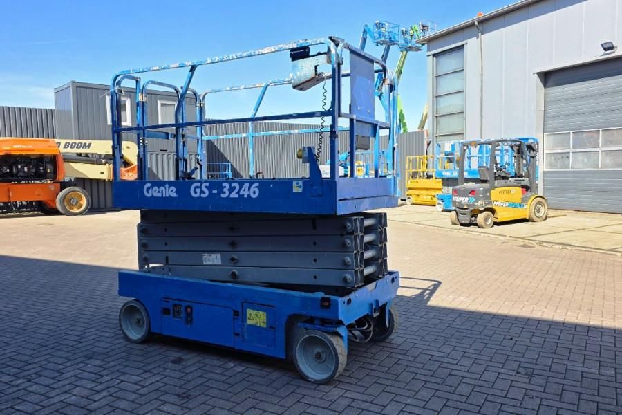 Genie GS3246 Electric, Working Height 11.75 m, 318kg Cap