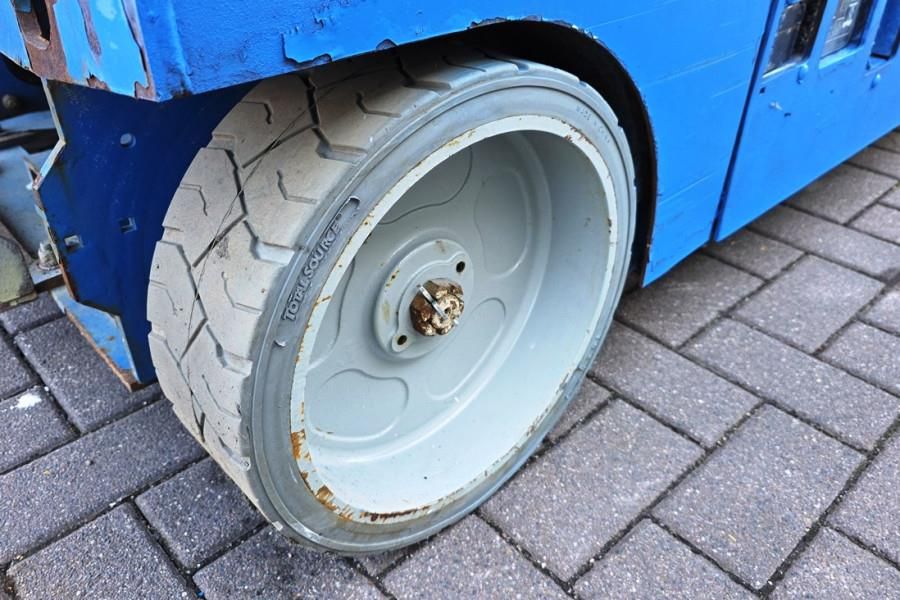 Genie GS3246 Electric, Working Height 11.75 m, 318kg Cap