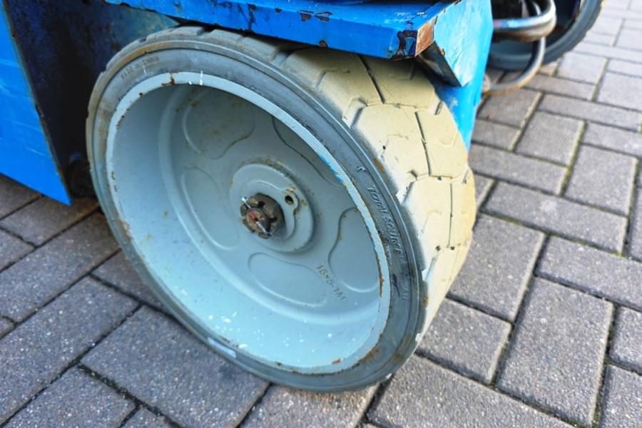 Genie GS3246 Electric, Working Height 11.75 m, 318kg Cap