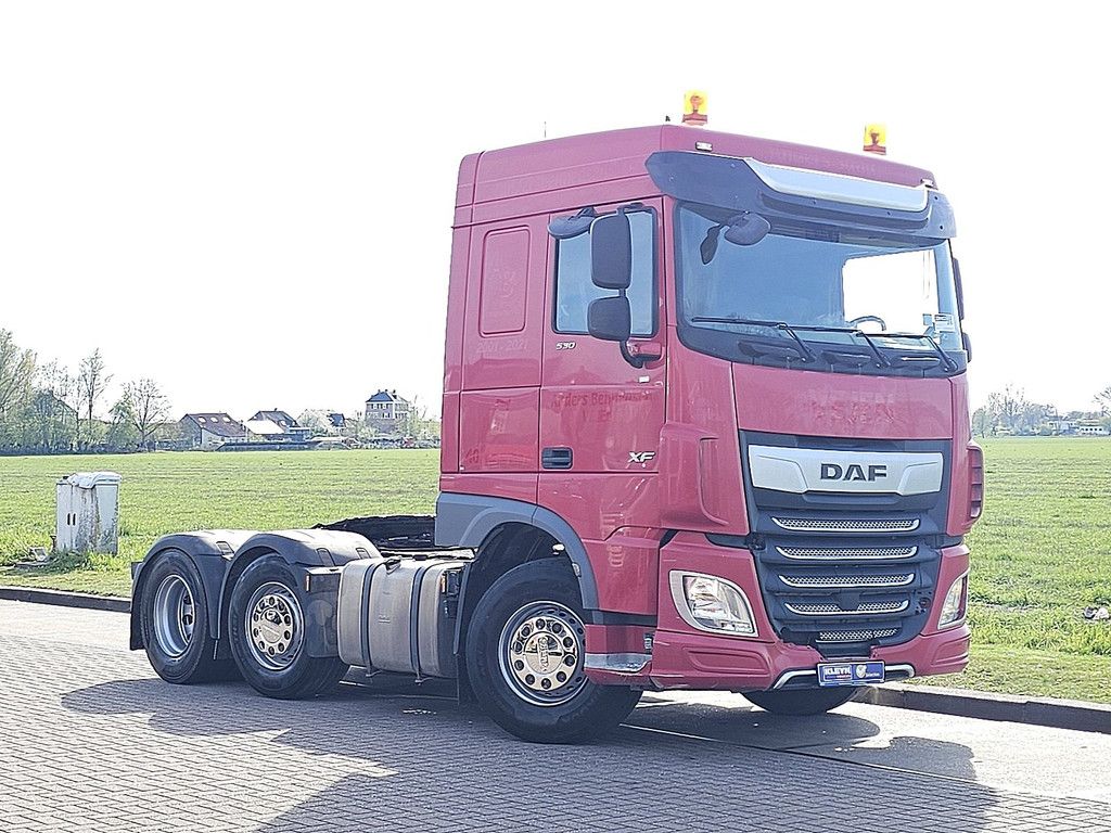DAF XF 530 spacecab 6x2 ftg