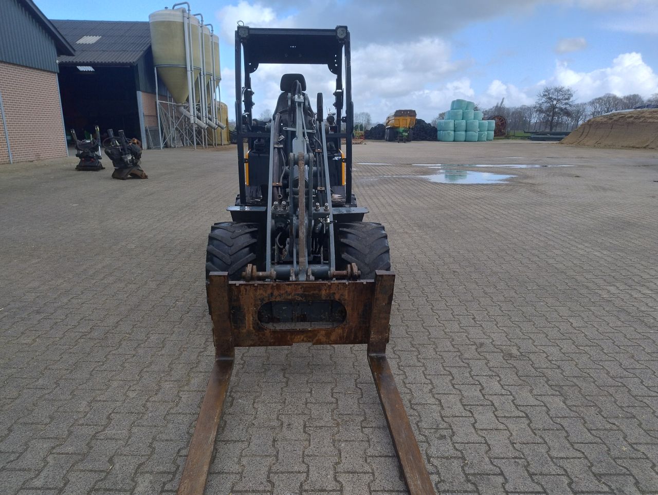 Giant V452T shovel (bj2015) goedwerkend en strak