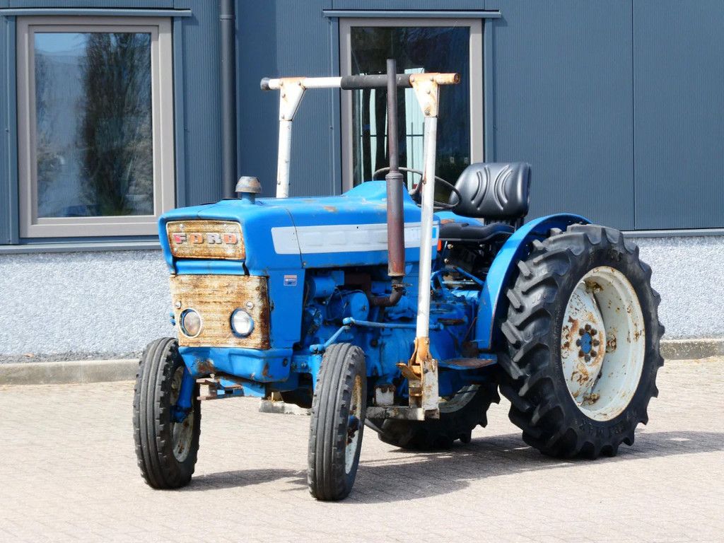 Ford 3000 2wd / 10902 Draaiuren / Smalspoor