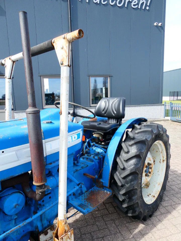 Ford 3000 2wd / 10902 Draaiuren / Smalspoor