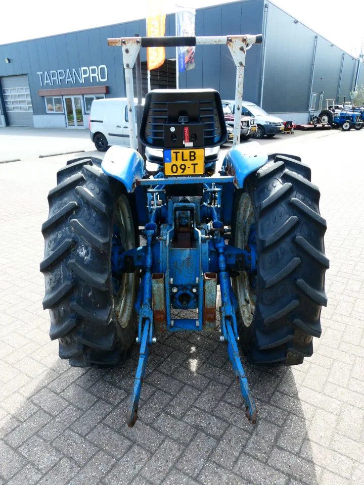 Ford 3000 2wd / 10902 Draaiuren / Smalspoor