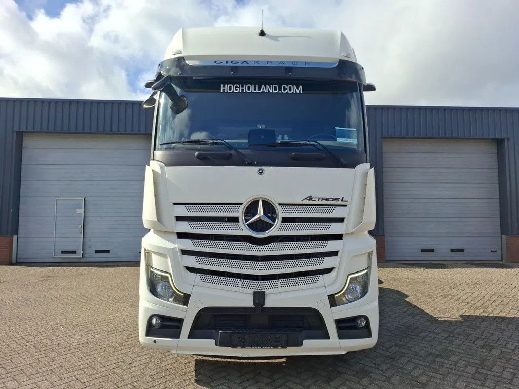 Mercedes-Benz Actros 2545 GIGASPACE 6X2 20075
